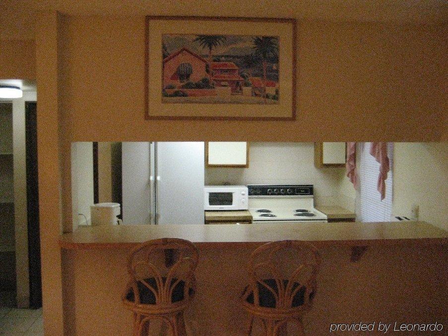 Homing Inn - ボイントンビーチ レストラン 写真